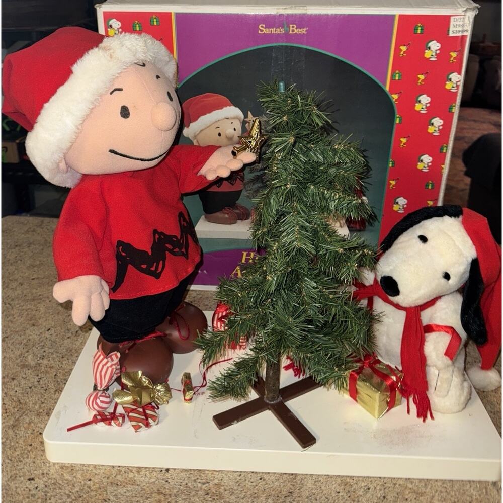 1997 Santa's Best Animated Charlie Brown Snoopy Plush W/Tree Works! 22” In Box!